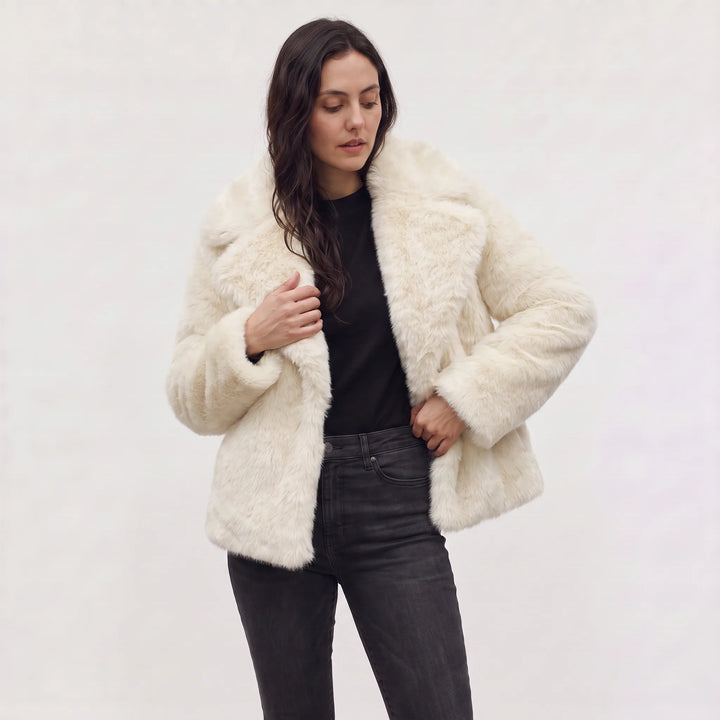 Oversized faux fur jas