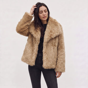 Oversized faux fur jas