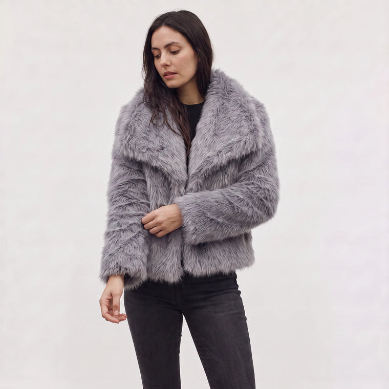 Oversized faux fur jas