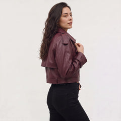 Cropped trench coat met ceintuur