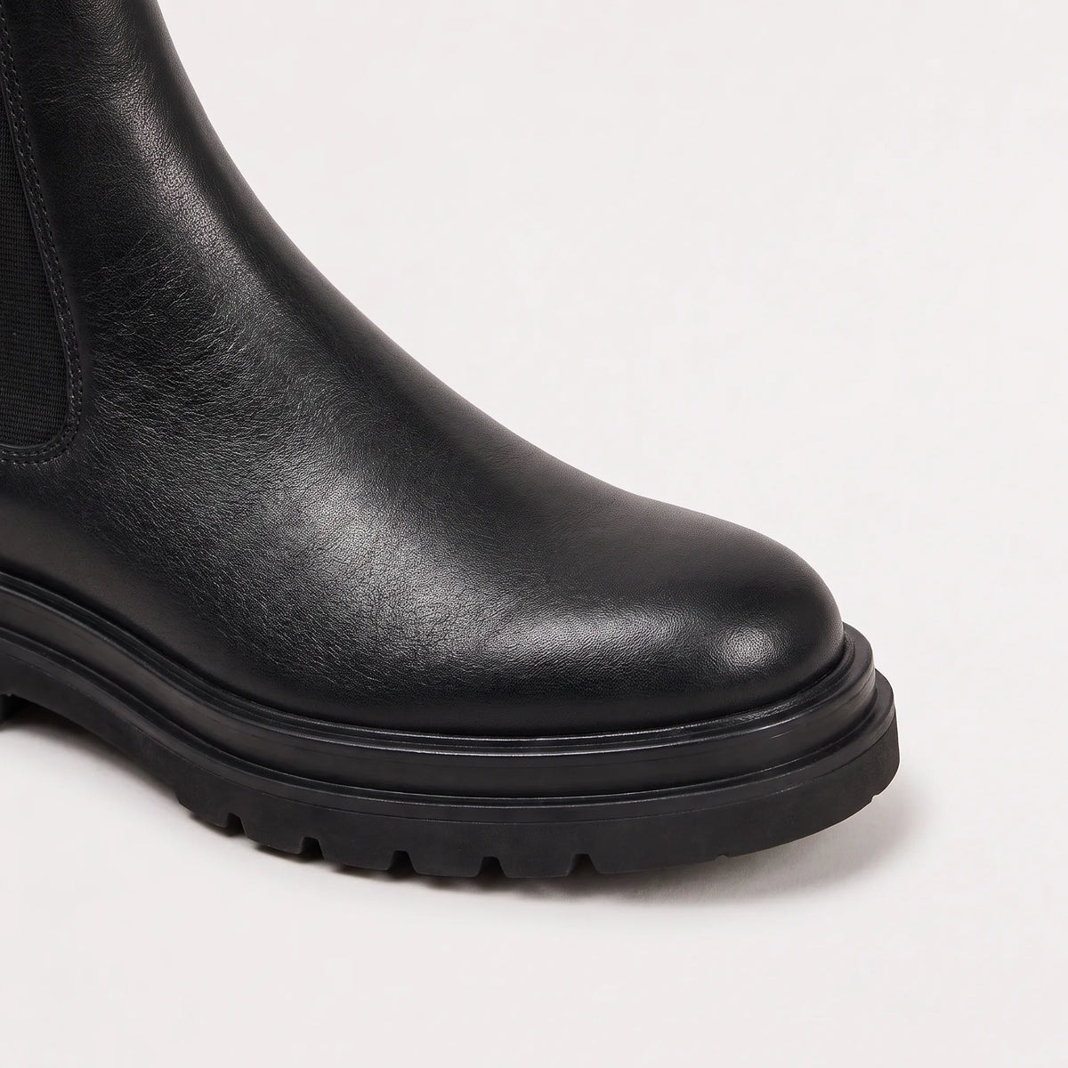 Chelsea boots met chunky platform