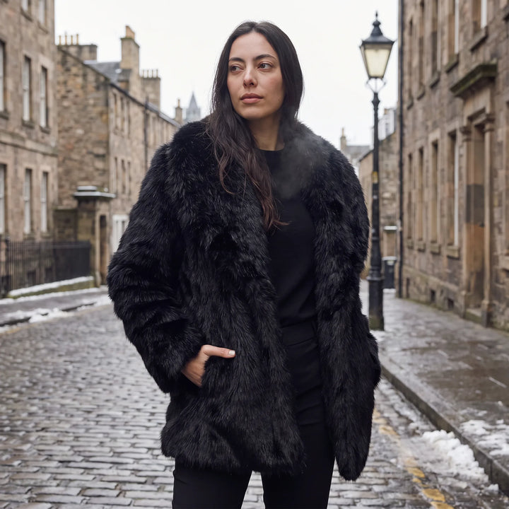 Oversized faux fur jas