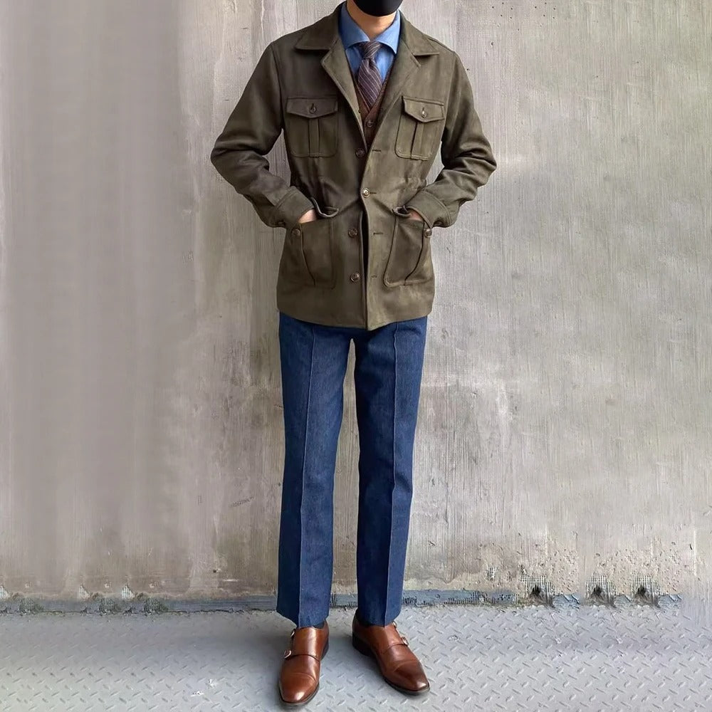 Jas met klassieke kraag en klepzakken