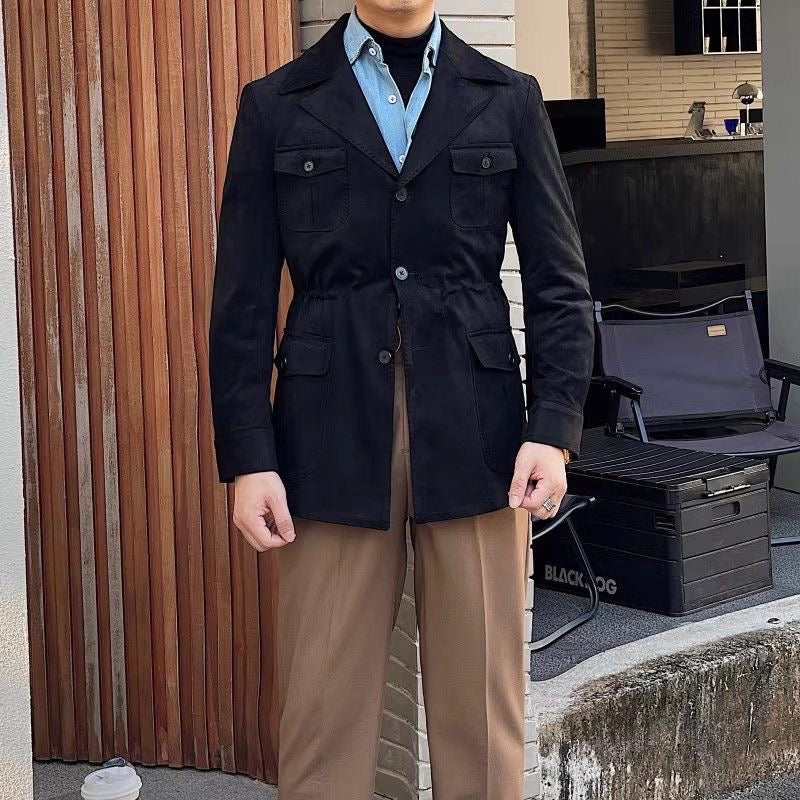 Jas met klassieke kraag en klepzakken