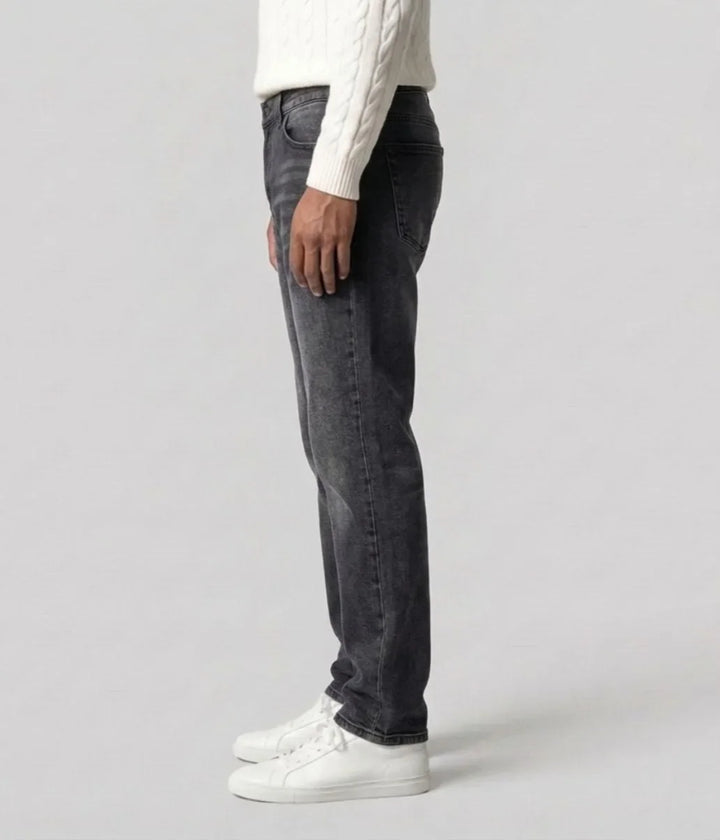 Straight Leg Jeans with Regular Fit