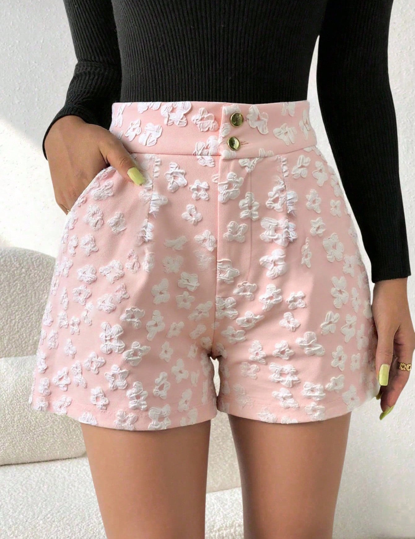 Korte broek met visgraatmotief en hoge taille