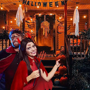 Kostuumset met rode cape en hoorn hoofdband