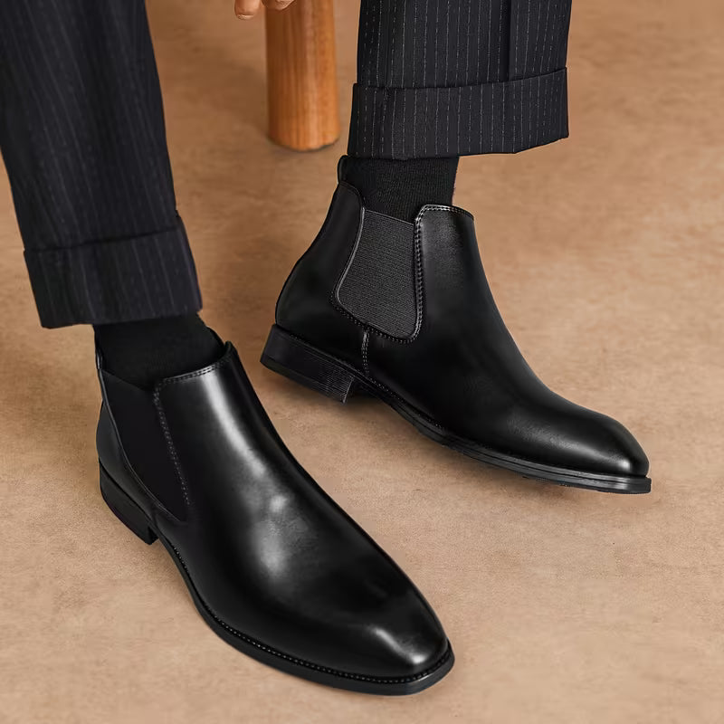 Laarzen met vierkante neus en elastische zijpanelen