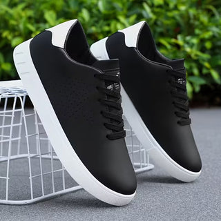 Lage skateschoenen met vetersluiting en perforaties