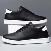 Lage skateschoenen met vetersluiting en perforaties