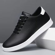 Lage skateschoenen met vetersluiting en perforaties