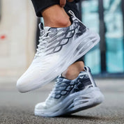 Lichte sneakers met vetersluiting voor outdoor activiteiten