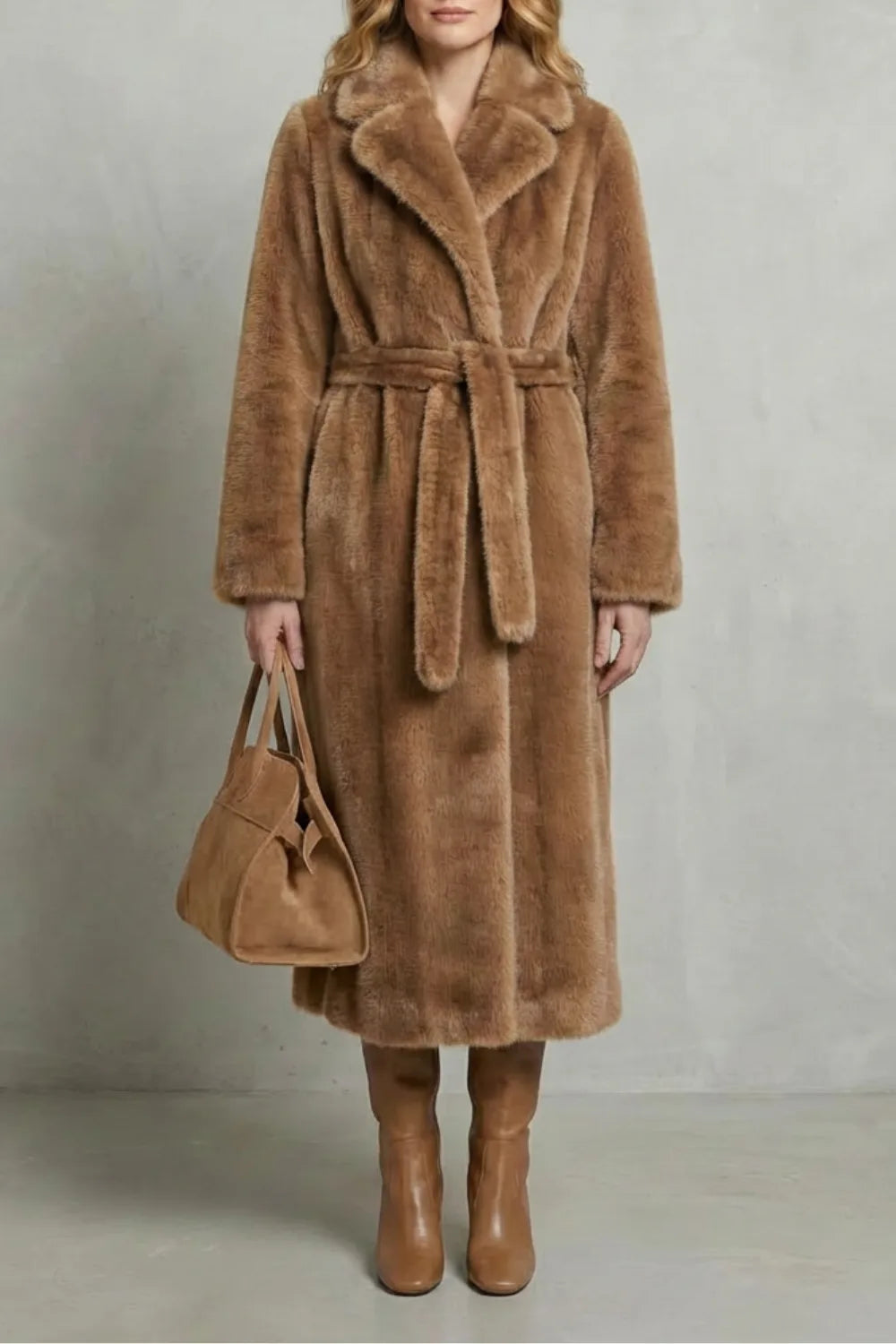 Oversized faux fur jas
