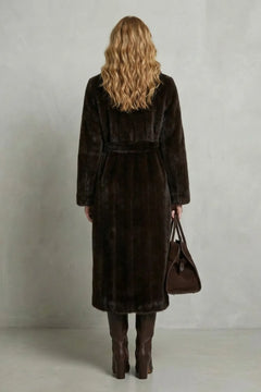Oversized faux fur jas