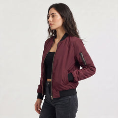 Bomber jacket met ribgebreide details