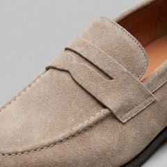 Bruine penny loafers met suède look