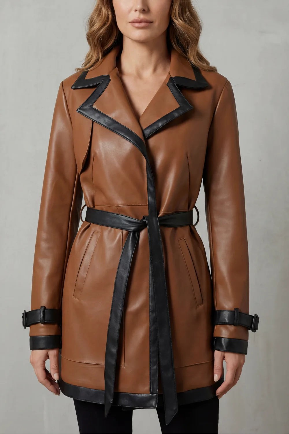 Faux leather trenchcoat met ceintuur