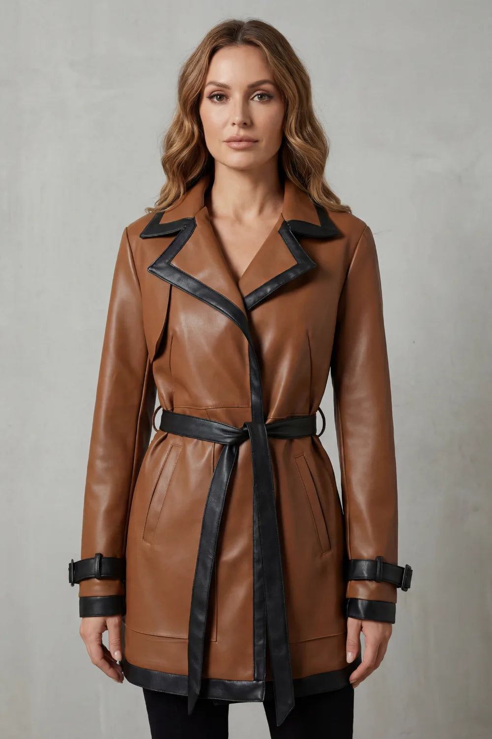 Faux leather trenchcoat met ceintuur