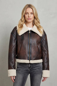 Cropped aviator jas met shearling