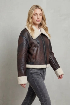 Cropped aviator jas met shearling