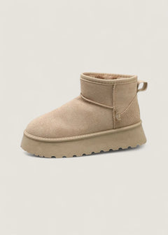 Winter boots met cushioned interior
