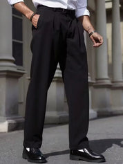 Rechte broek met geplooide details en zijzakken