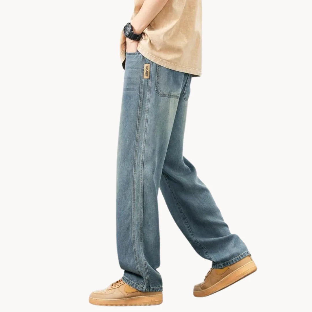 Relaxed fit jeans met lichte wassing