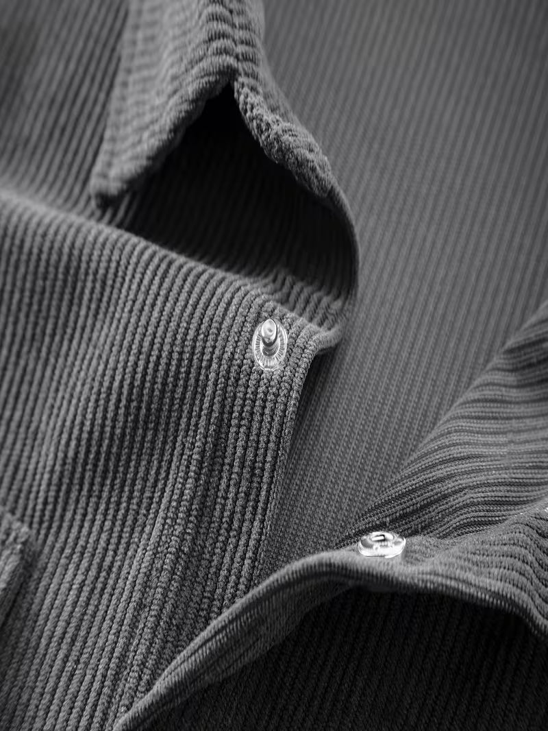 Ribfluweel jas met dubbele rij knopen