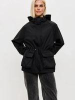 Waterdichte windbreaker met capuchon
