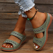 Zomersandalen - ontworpen voor een verfrissende ervaring tijdens warm weer. Biedt ademend comfort en is ideaal voor een trendy zomerlook. Ademend materiaal houdt je voeten koel en droog, terwijl orthopedische ondersteuning langdurig comfort biedt. Geschikt voor diverse zomerse activiteiten.