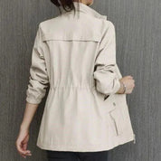 Emma | Effen dames trenchcoat met zakken en kraagje