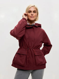 Waterdichte windbreaker met capuchon