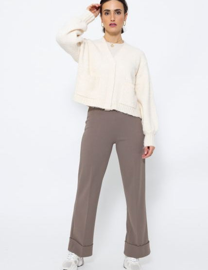 SassyClassy-cardigan-mit-druckknopfen-offwhite-S3212C6735-2_600x600_d4d088d7-f49a-46f8-9416-0104d685da08.jpg