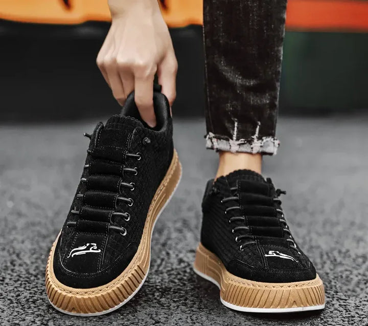 Lage sneakers met textuur