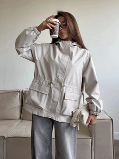 Waterdichte windbreaker met capuchon