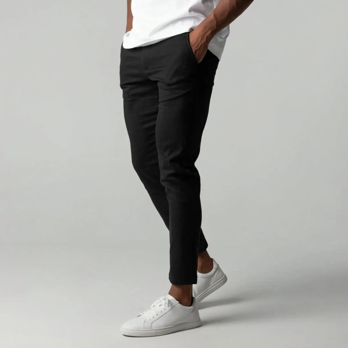 Slim fit chino met steekzakken