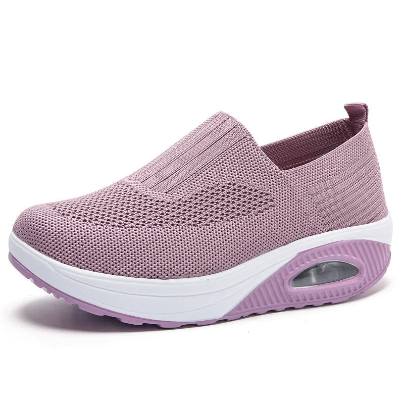 Slip-on sneakers met ademende bovenkant
