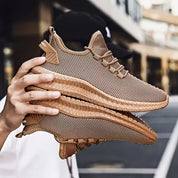 Sneakers met ademend mesh materiaal en rubberen zool