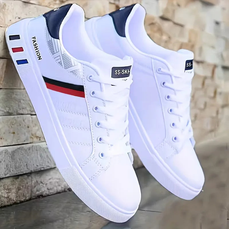 Sneakers met moderne uitstraling en vetersluiting