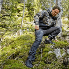 Tactical pants met cargo pockets