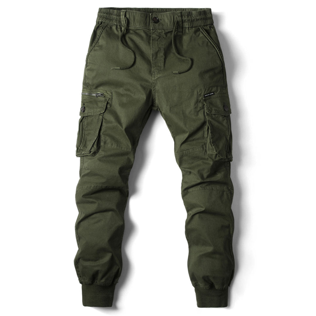 Lange cargo-broek voor heren, ideaal voor een stoere en utilitaire uitstraling in je dagelijkse kledingstijl. Gemaakt van duurzame materialen voor langdurig comfort.