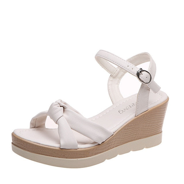 Luxe suède sandalen - perfecte combinatie van comfort, ondersteuning en modieus design voor elke gelegenheid.