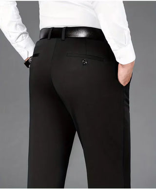 Zwarte zakelijke broek met rechte pijpen