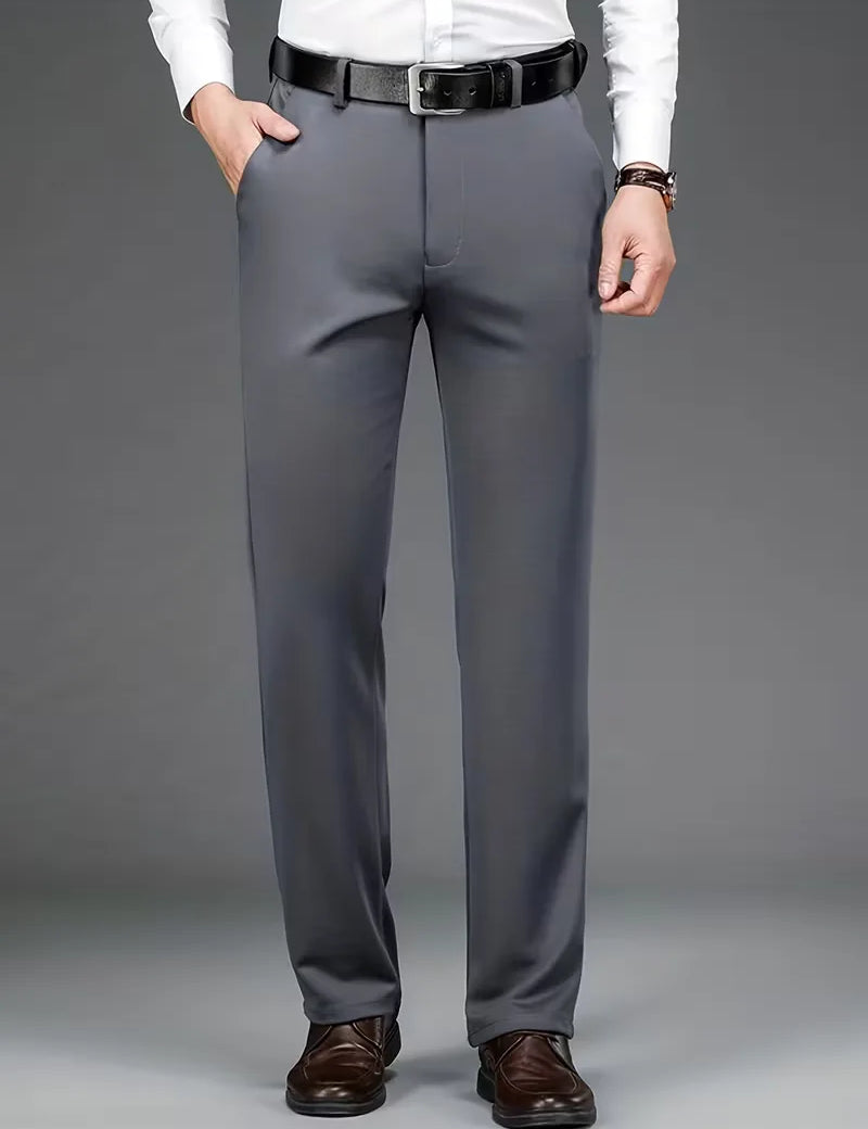 Zwarte zakelijke broek met rechte pijpen