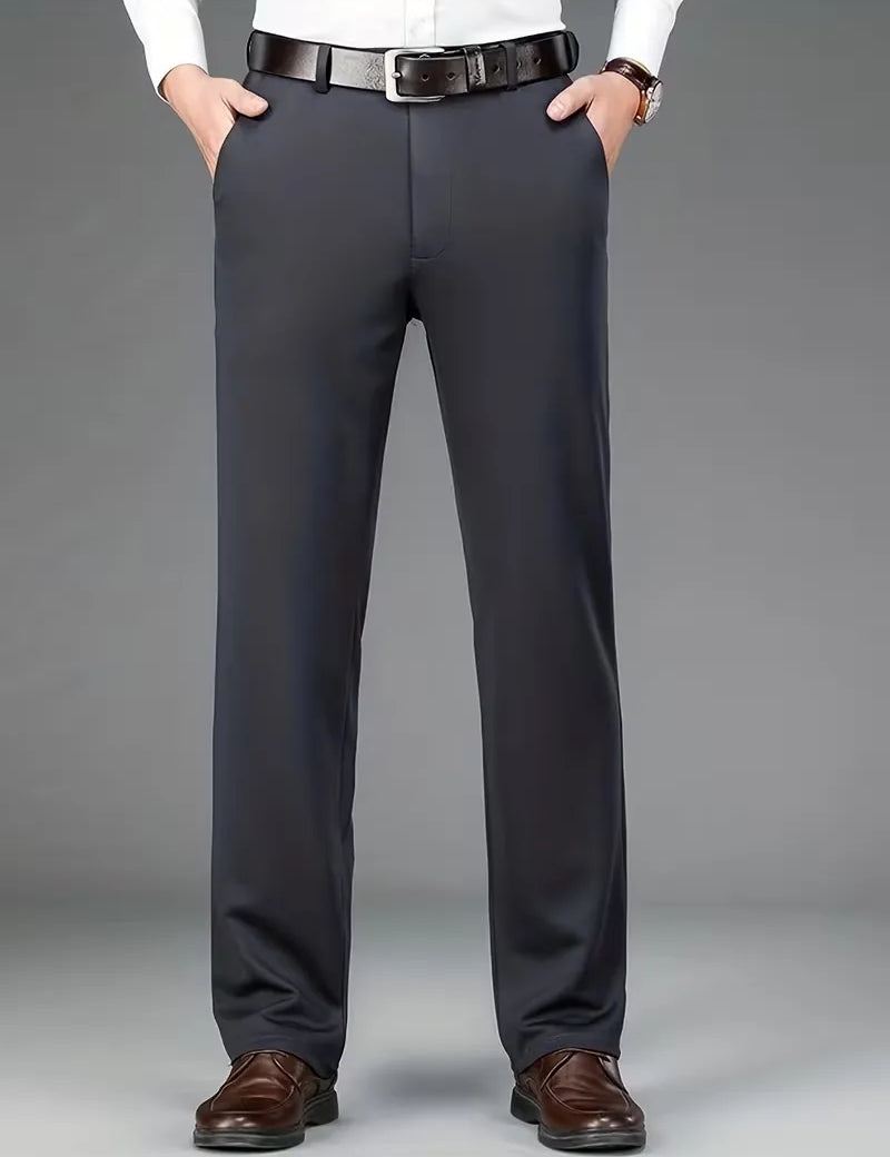 Zwarte zakelijke broek met rechte pijpen