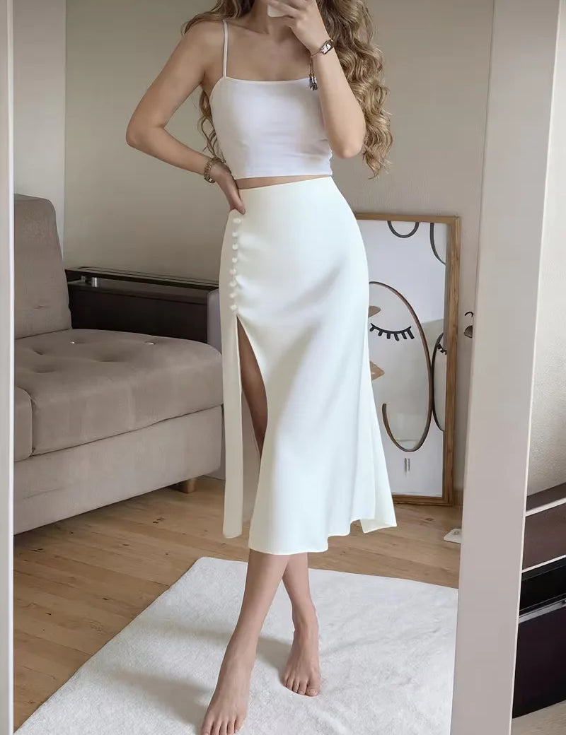 Satijnen rok met hoge split