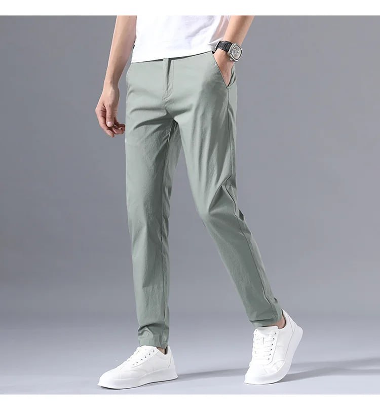 Aaron | Stretch broek in stijlvolle Dutch fashion. in de kleur Groen voor heren in stijl ideaal voor de herfst.