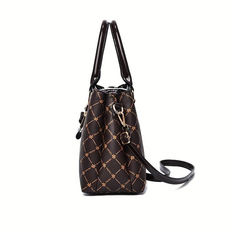 Adriana Draagtas | Luxe & Trendy in de kleur Koffie voor dames in stijl geschikt voor alle seizoenen.