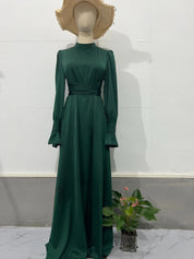 Aicha | Avondjurk met glinsterende details in de kleur Groen voor dames in Party stijl ideaal voor de lente.