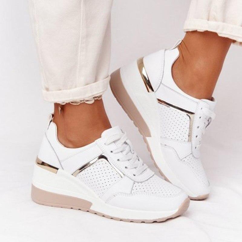 Air Sneakers | Nooit meer pijnlijke voeten in de kleur Wit voor dames in stijl geschikt voor alle seizoenen.